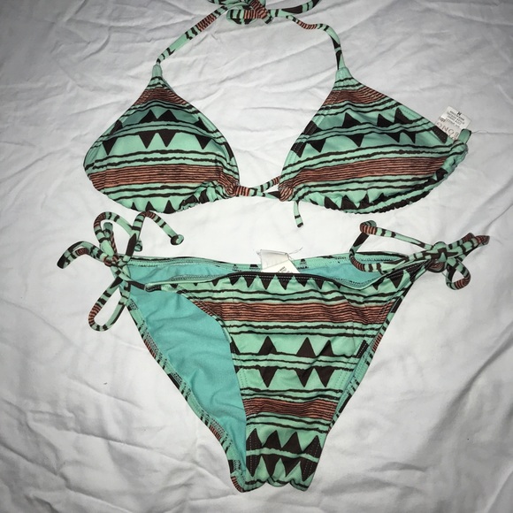 Billabong Other - Billabong string Bikini